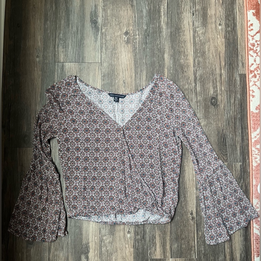 Long sleeve shirt.